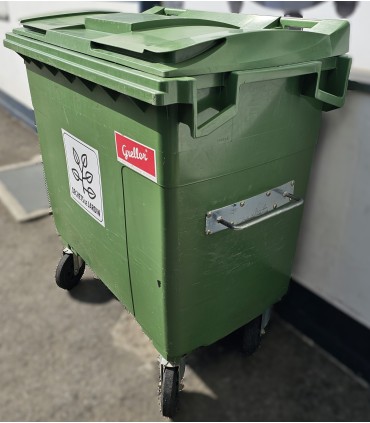 Container vert 770 litres d'occasion